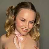 blondiebow from onlyfans